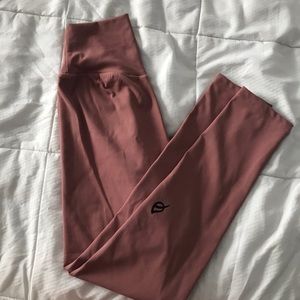 Ptula Taylor “Stay True” Legging